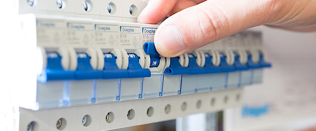 Schalt­schrank­bau bei Elektro Schumacher GmbH in Bayreuth